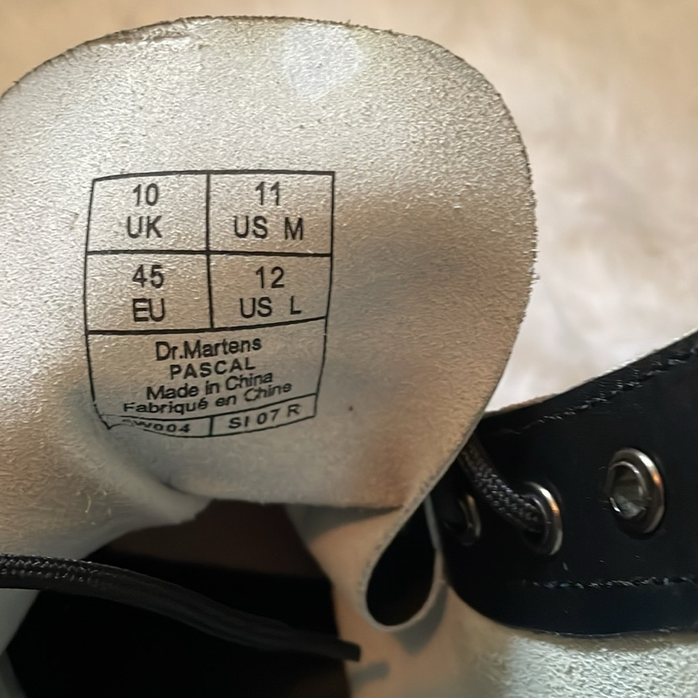 Doc Martin Artistic Boots - Picture 11 of 12
